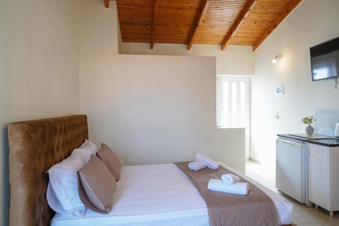 Cozy Corner Vs Beachfront Stalos Exterior foto